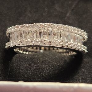 RING, CRYSTAL, SIZE 8